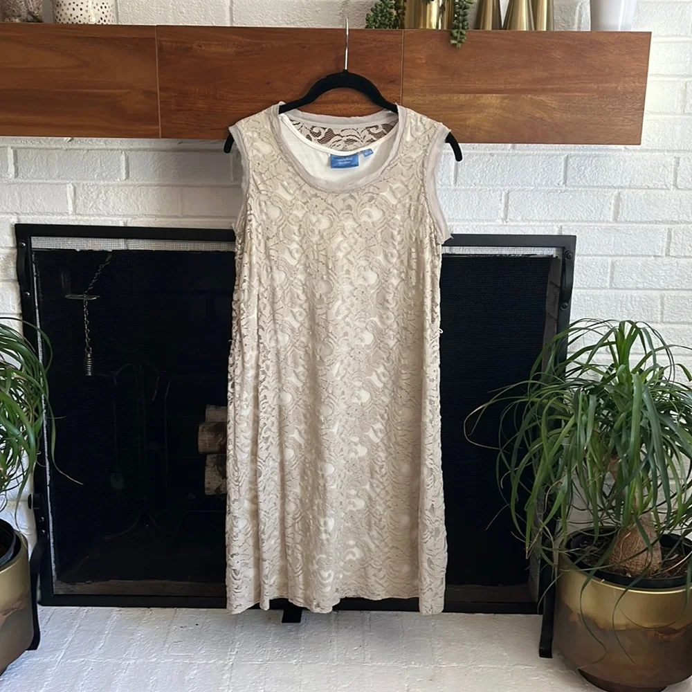 Simply Vera - Vera Wang dress. Size M - Picture 1 of 5
